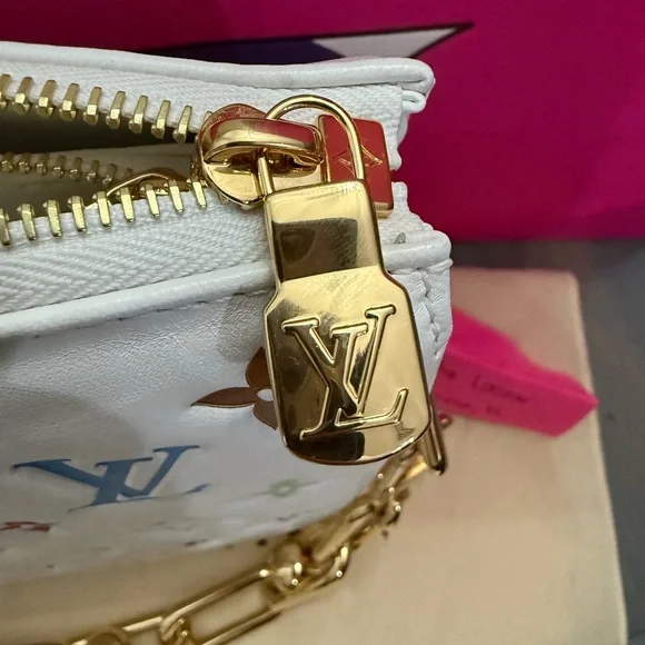 Louis Vuitton White Crossbody Bag with Multicolor Monogram - Picture 7 of 11